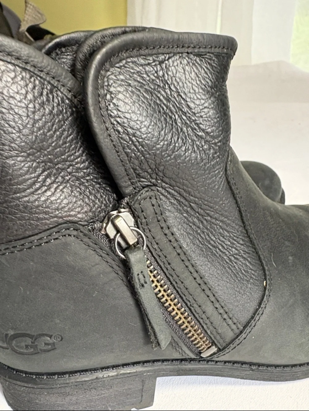 UGG Black Leather Women's Ankle Zip Booties 7